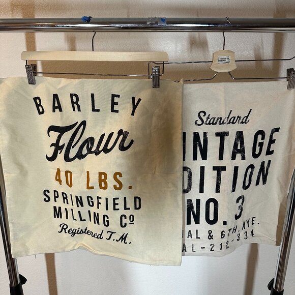 H&M 2 White Pillow Cover Set - Picture 1 of 15